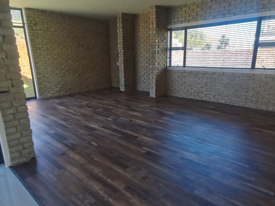 5 Bedroom Property for Sale in Royalston Residential Estate and Wildlife Reserve Eastern Cape